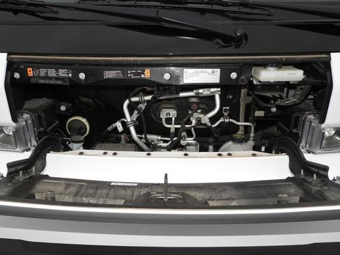 Used 2024 Chevrolet Brightdrop 400 w/ Commercial Equipment Package AWD/4WD image 22