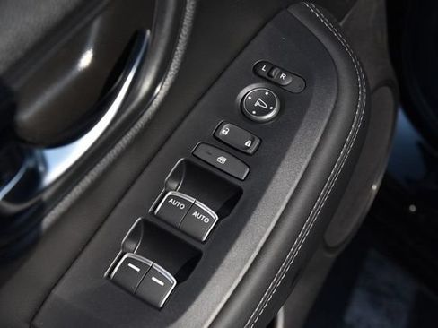 New 2027 Honda HR-V EX-L image 8