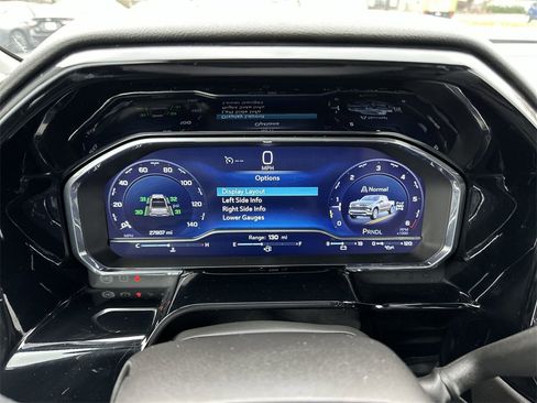 Used 2023 Chevrolet Silverado 1500 LT image 15