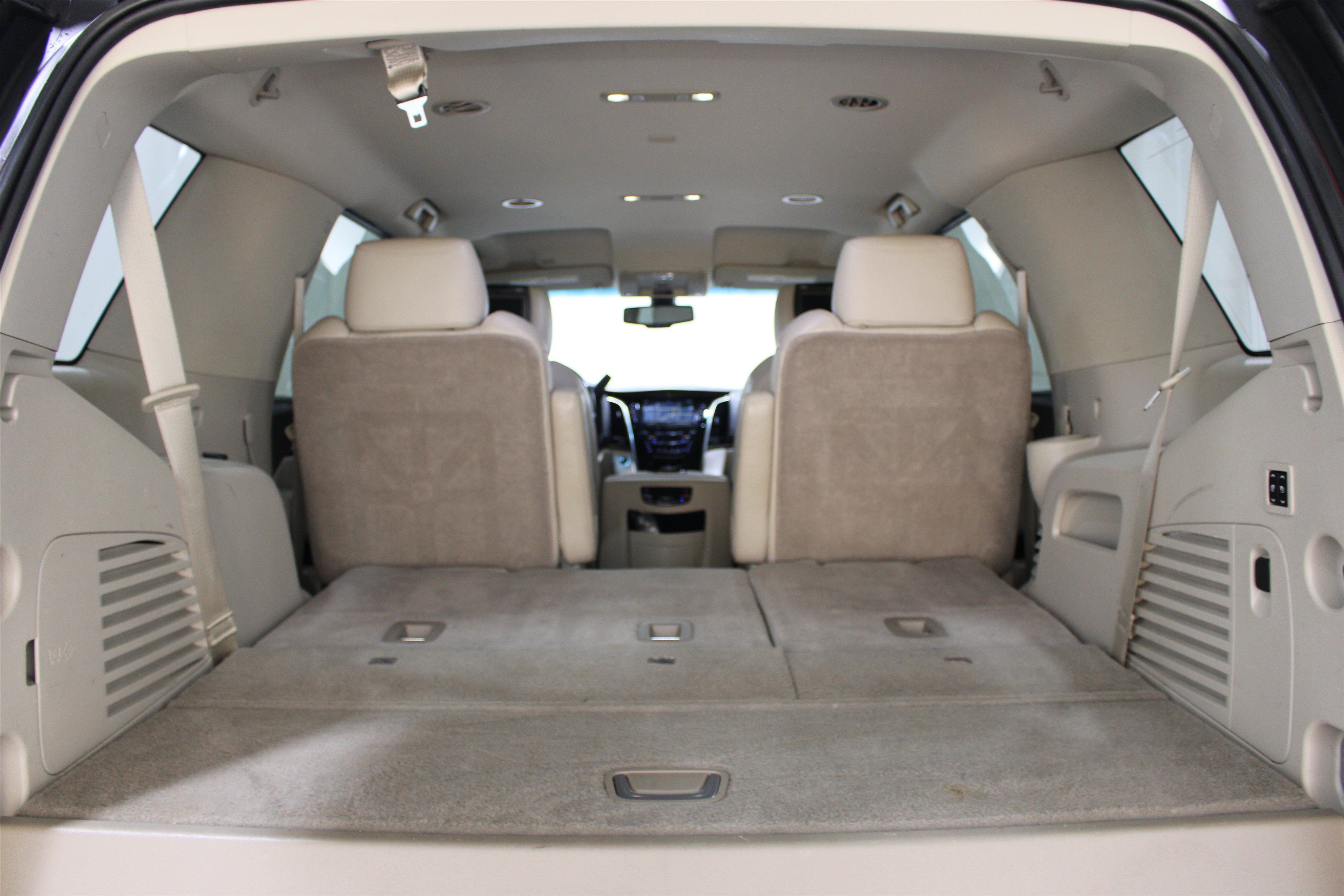 Used 2019 Cadillac Escalade Platinum Sport AWD/4WD image 24