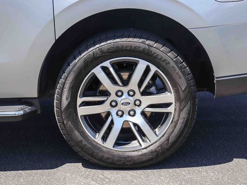 Certified 2022 Ford Expedition Max Limited AWD/4WD image 8