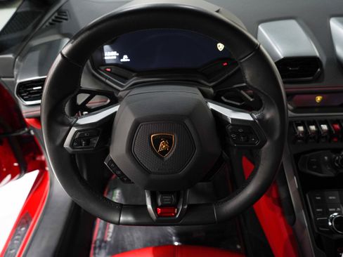 Used 2015 Lamborghini Huracan LP 610-4 AWD/4WD image 10