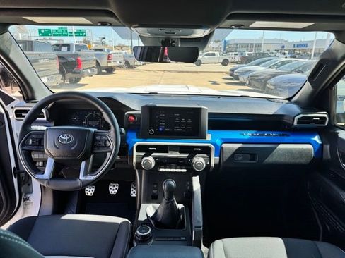 Used 2024 Toyota Tacoma TRD Sport image 26