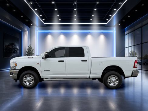 Used 2024 RAM 2500 Big Horn w/ Cold Weather Group AWD/4WD image 6