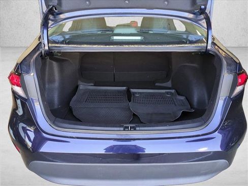 Used 2023 Toyota Corolla LE image 6