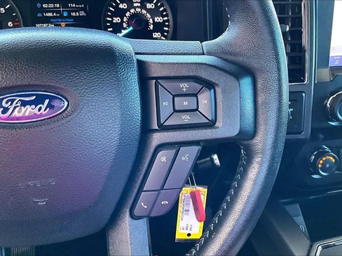 Used 2019 Ford F150 XLT w/ Equipment Group 302A Luxury AWD/4WD image 25