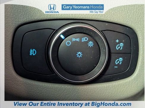 Used 2020 Ford Transit Connect XLT image 26