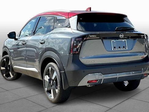 New 2025 Nissan Kicks SR image 7