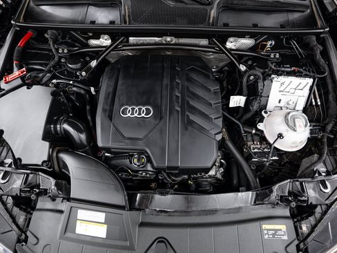 Certified 2022 Audi Q5 2.0T Premium Plus w/ Premium Plus Package AWD/4WD image 20