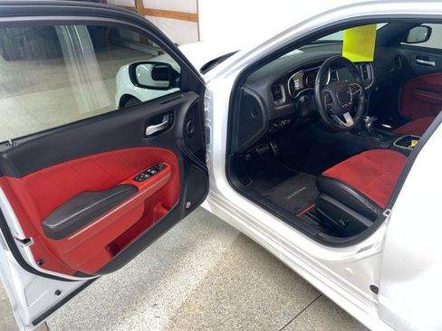 Used 2016 Dodge Charger R/T Scat Pack w/ Beats Audio Group image 10