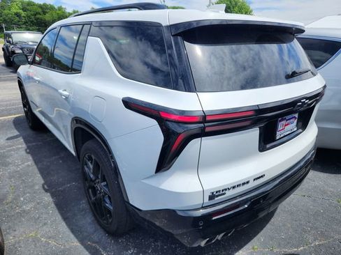 Used 2024 Chevrolet Traverse RS AWD/4WD image 4
