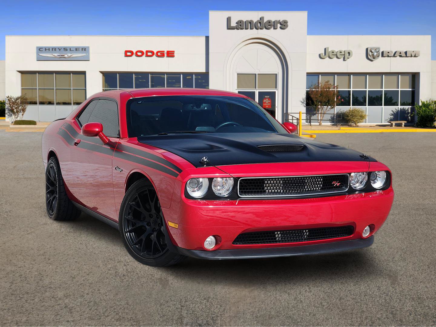 Used 2013 Dodge Challenger R/T RWD image 1