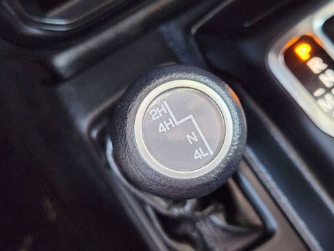 Used 2022 Jeep Wrangler Unlimited Sport AWD/4WD image 29