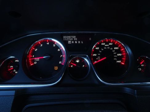 Used 2015 GMC Acadia SLE image 25