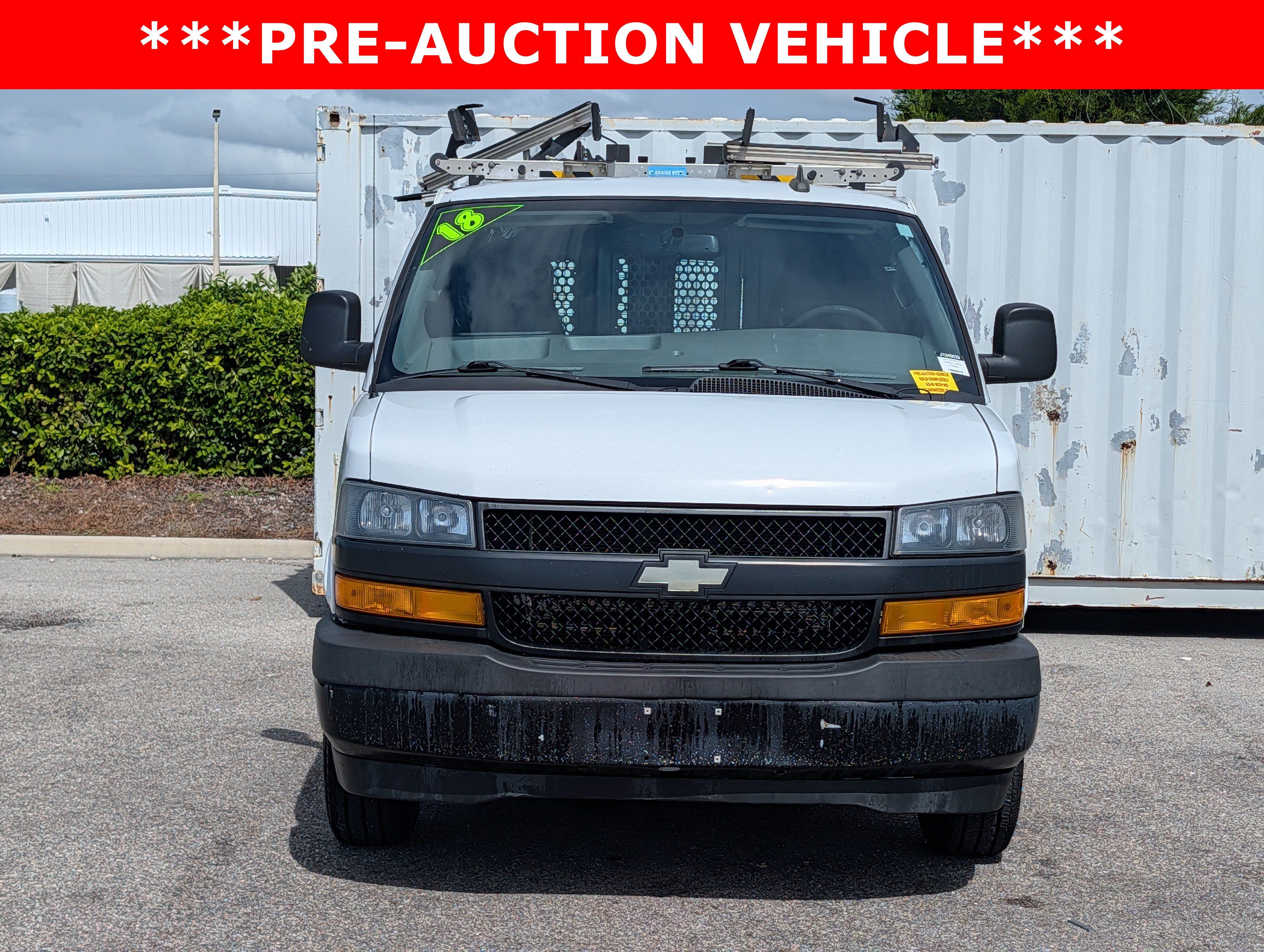 Used 2018 Chevrolet Express 2500 w/ Driver Convenience Package RWD image 9
