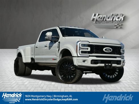 Used 2026 Ford F450 Platinum image 1