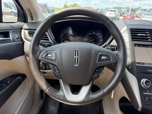 Used 2019 Lincoln MKC Reserve w/ MKC Climate Package AWD/4WD image 13