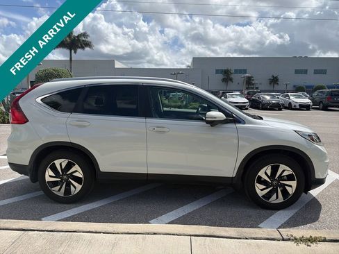 Used 2016 Honda CR-V Touring image 4