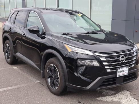 Certified 2023 Nissan Rogue SV image 4