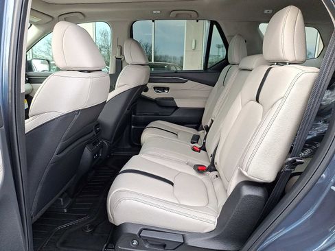 New 2026 Honda Pilot Touring image 5