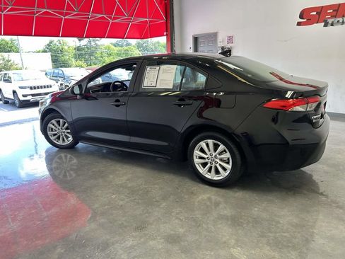 Certified 2024 Toyota Corolla LE w/ LE Convenience Package FWD image 6