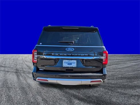 Certified 2023 Ford Expedition Limited image 5