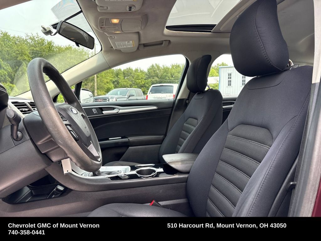 Used 2013 Ford Fusion SE FWD image 12