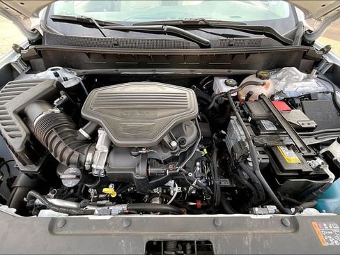 Used 2024 Cadillac XT6 Premium Luxury w/ LPO, Floor Liner Package image 22