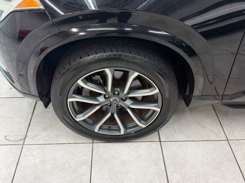 Used 2016 Volvo XC90 T6 Momentum w/ Momentum Plus Package AWD/4WD image 36