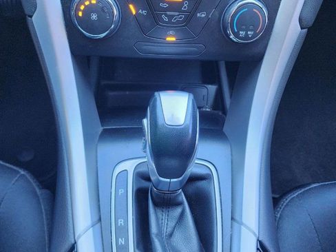 Used 2013 Ford Fusion SE image 25