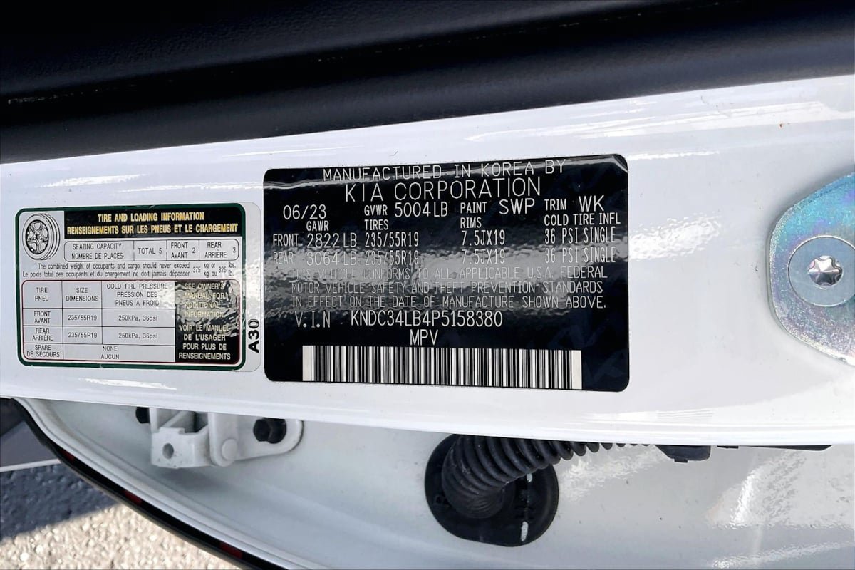 Used 2023 Kia EV6 Light RWD image 33