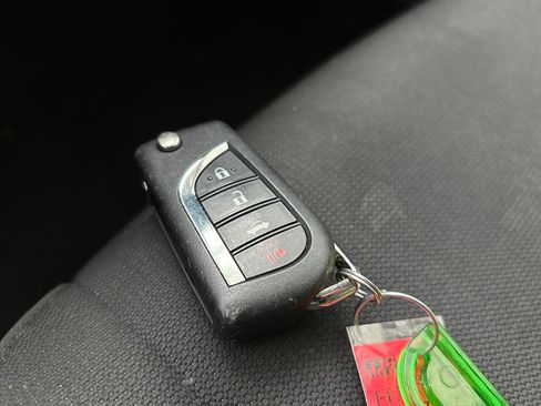 Used 2024 Toyota Corolla LE FWD image 25