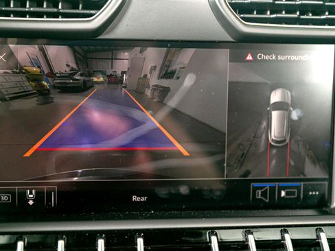 Used 2019 Lamborghini Urus image 44