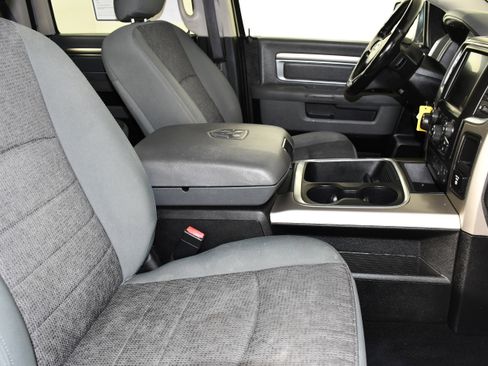 Used 2017 RAM 1500 Big Horn AWD/4WD image 43