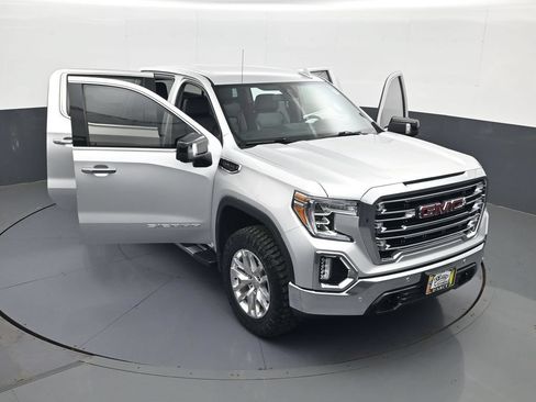Used 2019 GMC Sierra 1500 SLT w/ SLT Premium Plus Package AWD/4WD image 30