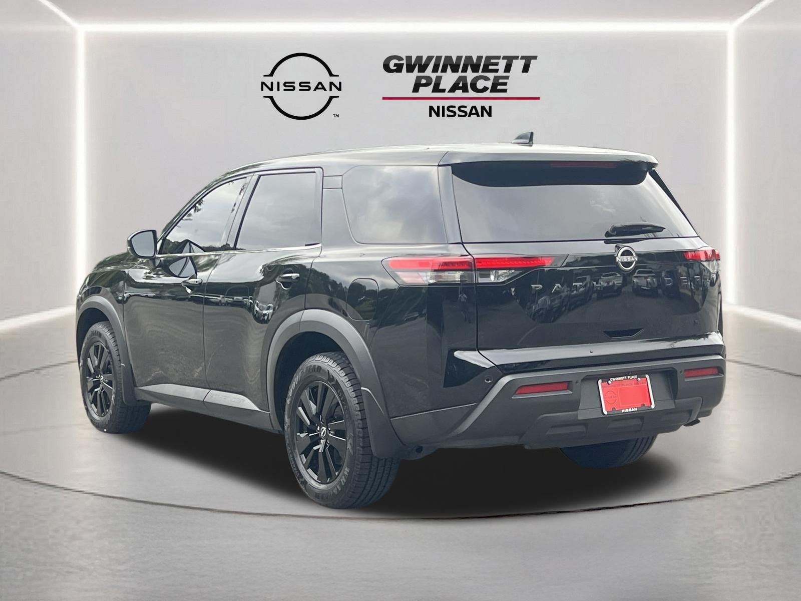 Certified 2022 Nissan Pathfinder S w/ Cargo Package FWD image 21