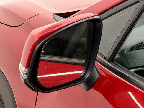 Used 2024 Toyota Corolla Cross LE w/ Moonroof Package image 33