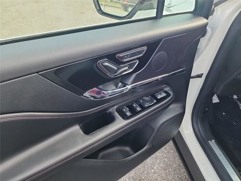 New 2026 Lincoln Corsair Reserve image 12