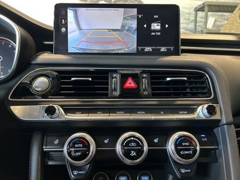 Used 2023 Genesis G70 2.0T AWD/4WD image 93