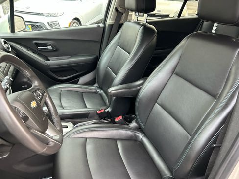 Used 2016 Chevrolet Trax LTZ AWD/4WD image 12