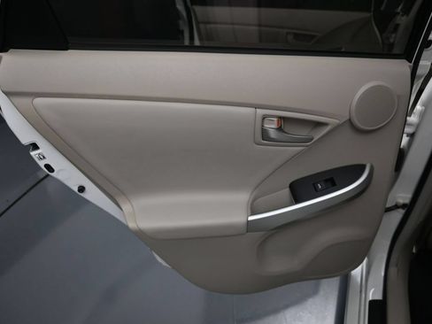 Used 2014 Toyota Prius Four FWD image 28