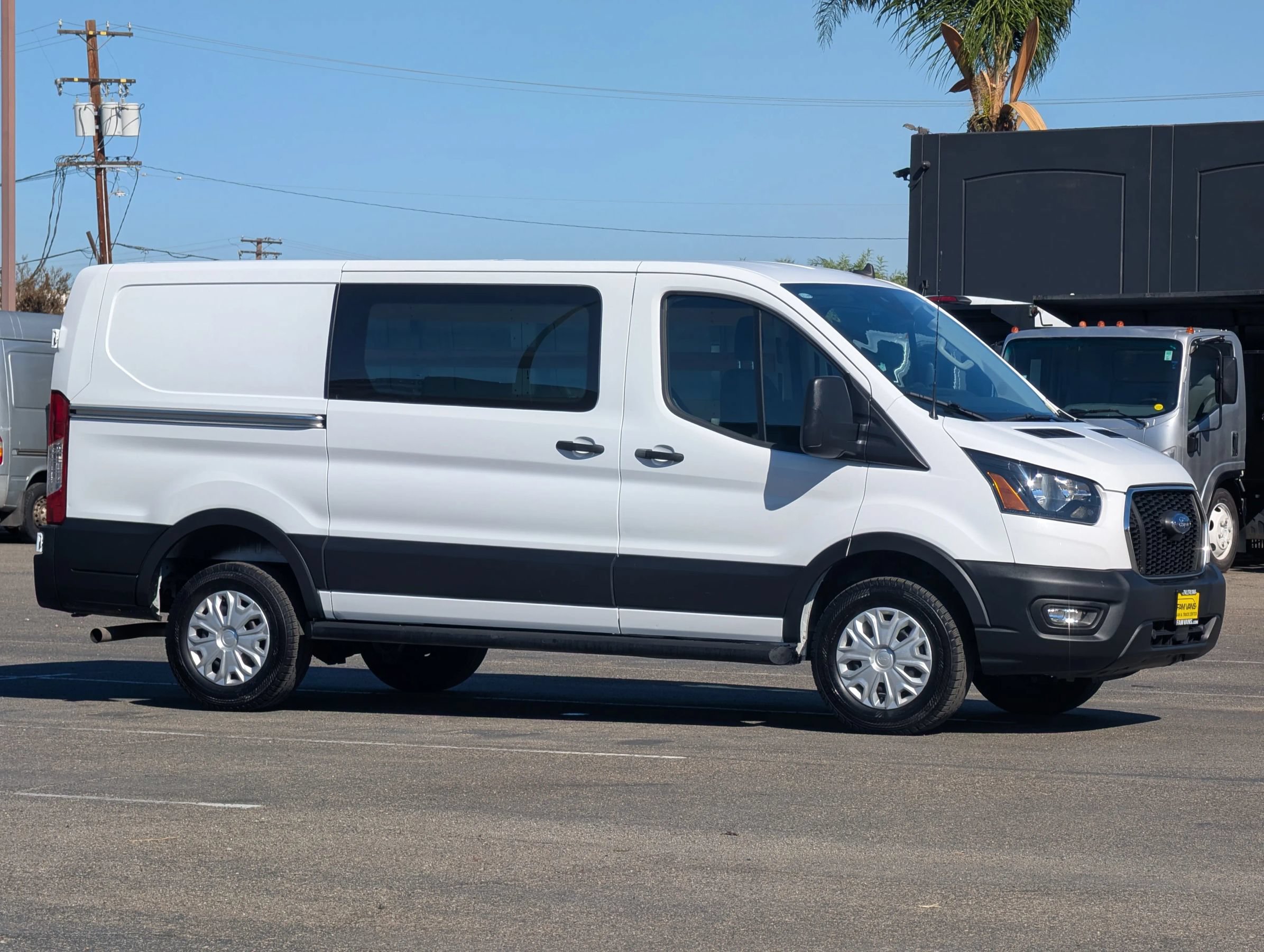 Used 2025 Ford Transit 250 Low Roof w/ Exterior Upgrade Package RWD image 1