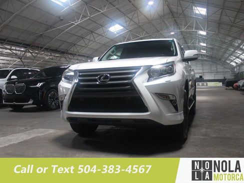 Used 2014 Lexus GX 460 w/ Premium Package AWD/4WD image 3