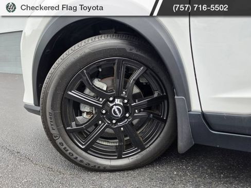 Used 2024 Nissan Kicks SR w/ SR Premium Package FWD image 13
