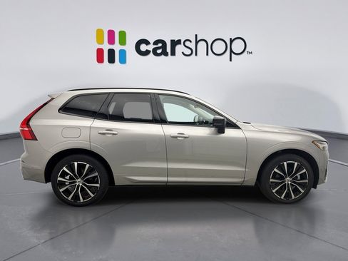 Used 2025 Volvo XC60 B5 Ultra w/ Climate Package image 3