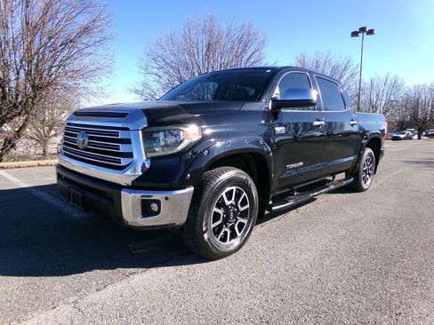 Used 2018 Toyota Tundra Limited w/ Limited Premium Package image 2