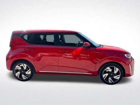 Used 2023 Kia Soul GT-Line w/ GT-Line Technology Package FWD image 7