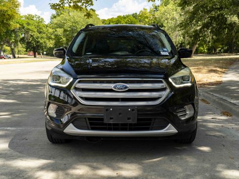 Used 2018 Ford Escape SEL FWD image 3
