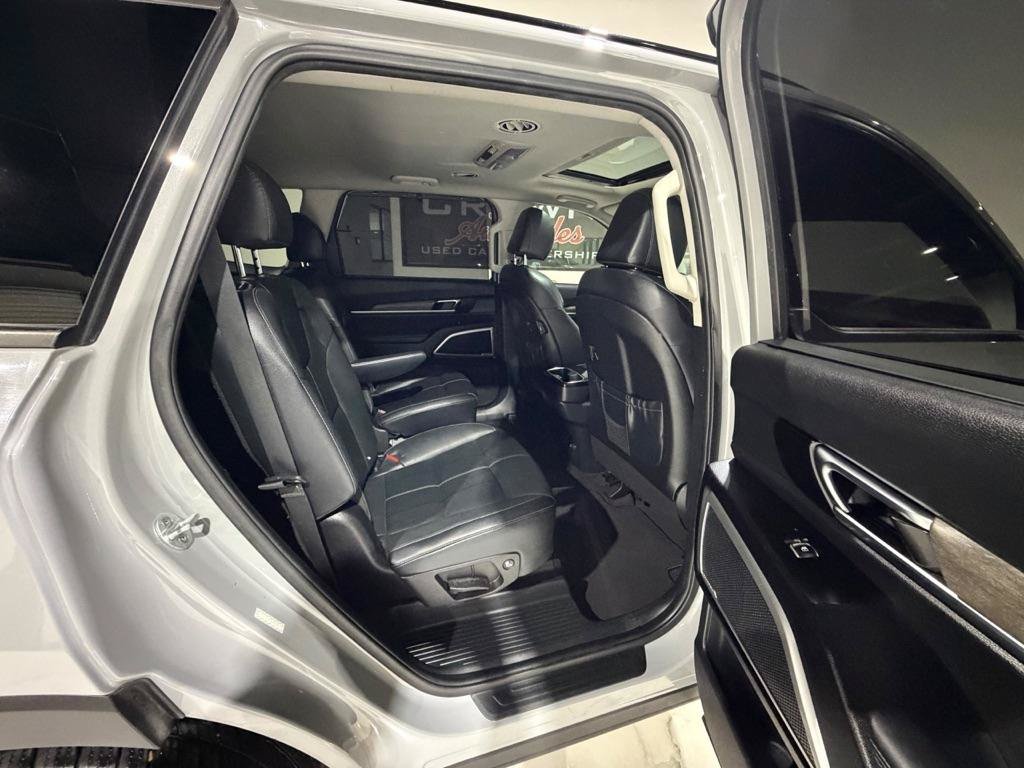 Used 2022 Kia Telluride EX w/ EX Premium Package AWD/4WD image 12