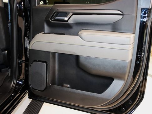 Used 2022 Chevrolet Silverado 1500 ZR2 w/ Technology Package image 66